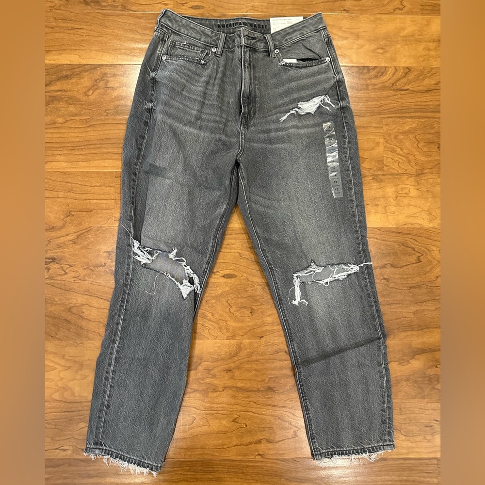 American Eagle Mom Jeans!